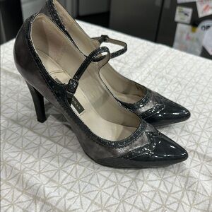 Dana Buchman Black/Gray Patent Leather Heels